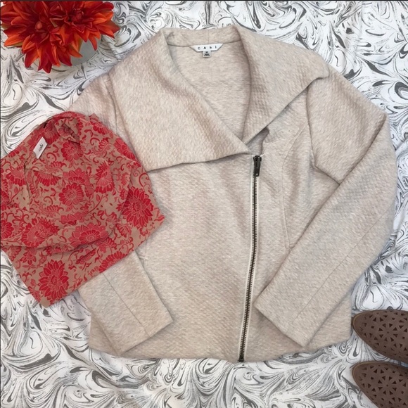 CAbi Quilted Moto Blazer - Picture 4 of 10